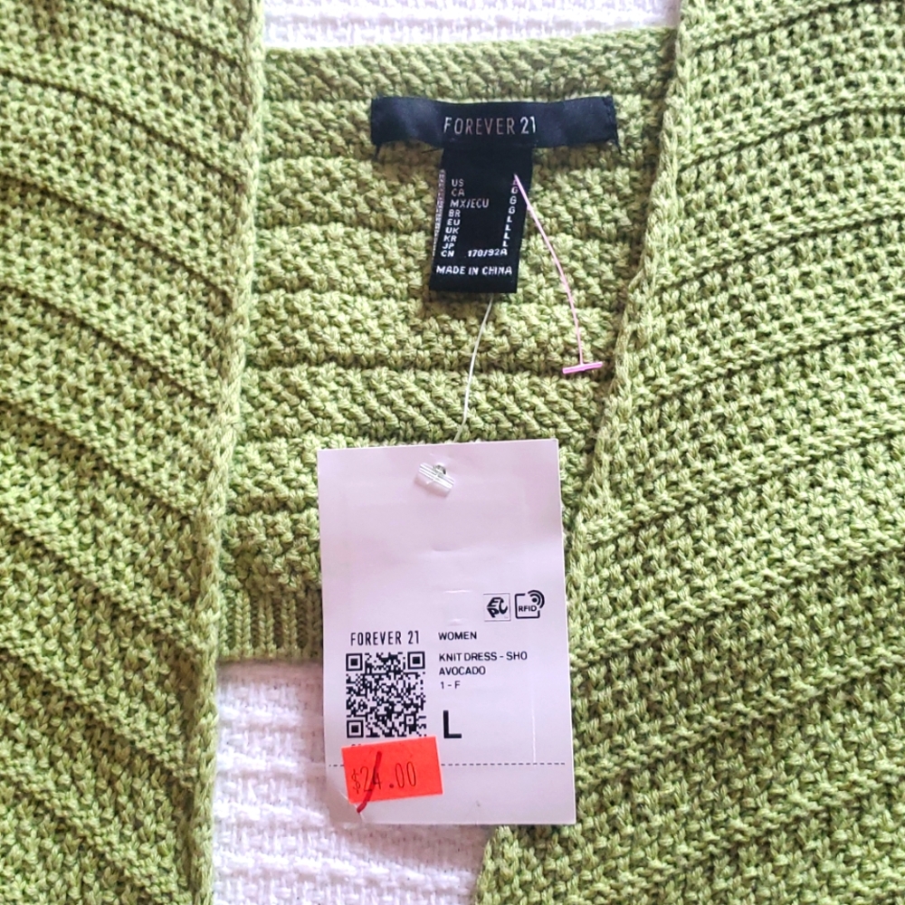 Forever 21 Green Knit Open Back And Side Dress with Ring Detail In Front. - Picture 3 of 9
